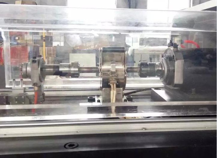 1677030722475794.jpg XWP—x6000高溫旋轉彎曲疲勞試驗機2.JPG